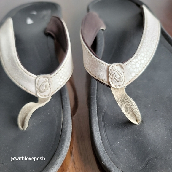 Olukai slip on flip flop size 9 women - Picture 2 of 8